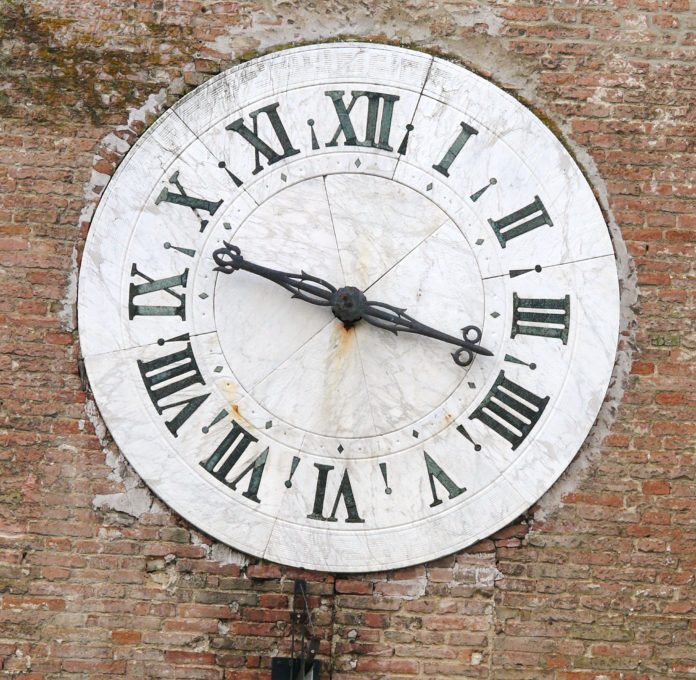 Orologio_Santa_Maria_della_Scala_Siena