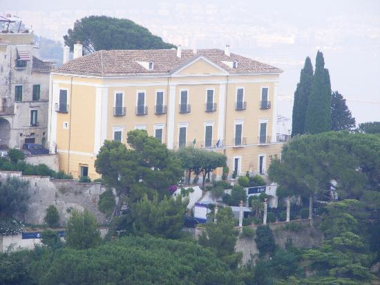 villa-guariglia-summer