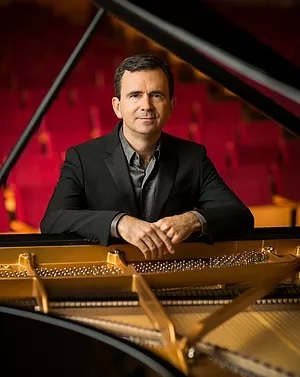 James Giles