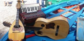 Concerto Intorno al Mandolino in Piazza Cantilena a Minori.