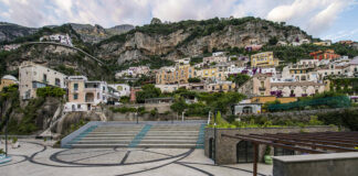 Positano Teatro Festival Premio Annibale Ruccello, presentazione venerdì 30 al Teatro Sancarluccio di Napoli.