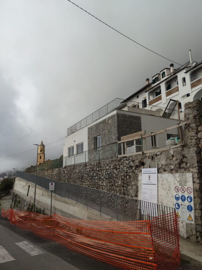 Amalfi - L'ex plesso scolastico di Tovere